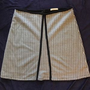 EUC Black and White A-line skirt